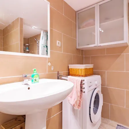 Le Cerisier Des 4 Chemins - Appt 75M² Pour 6 Apartment Carcassone Exterior photo