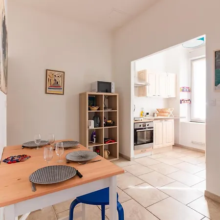 Le Cerisier Des 4 Chemins - Appt 75M² Pour 6 Apartment Carcassone Exterior photo